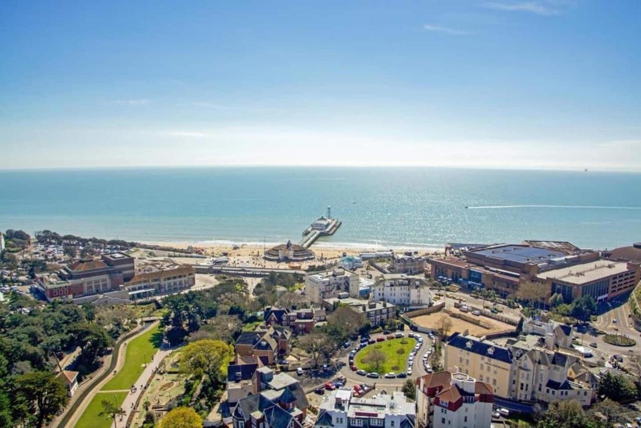 Flat-B, 4 Adults, 20 Mins To Beach, Netflix, Wifi, Sleeps 4 Adults Bornemouth Extérieur photo